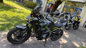 Kawasaki Z 900 (2019)  (4)