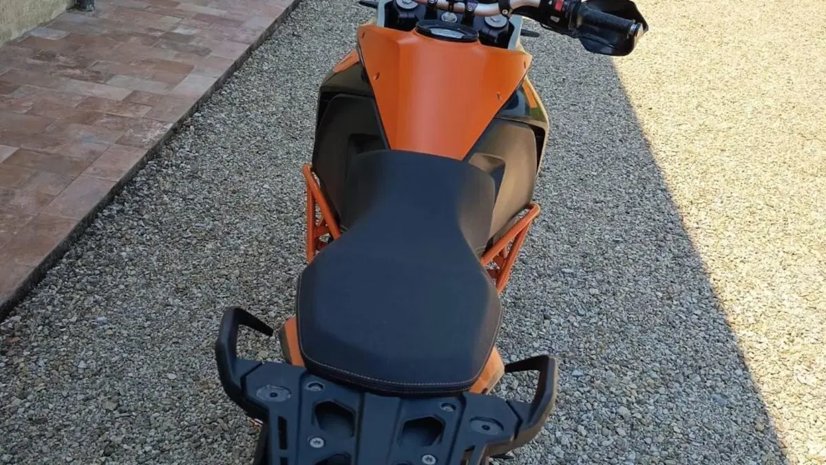 KTM 1050 Adventure (2015 - 16)  (4)