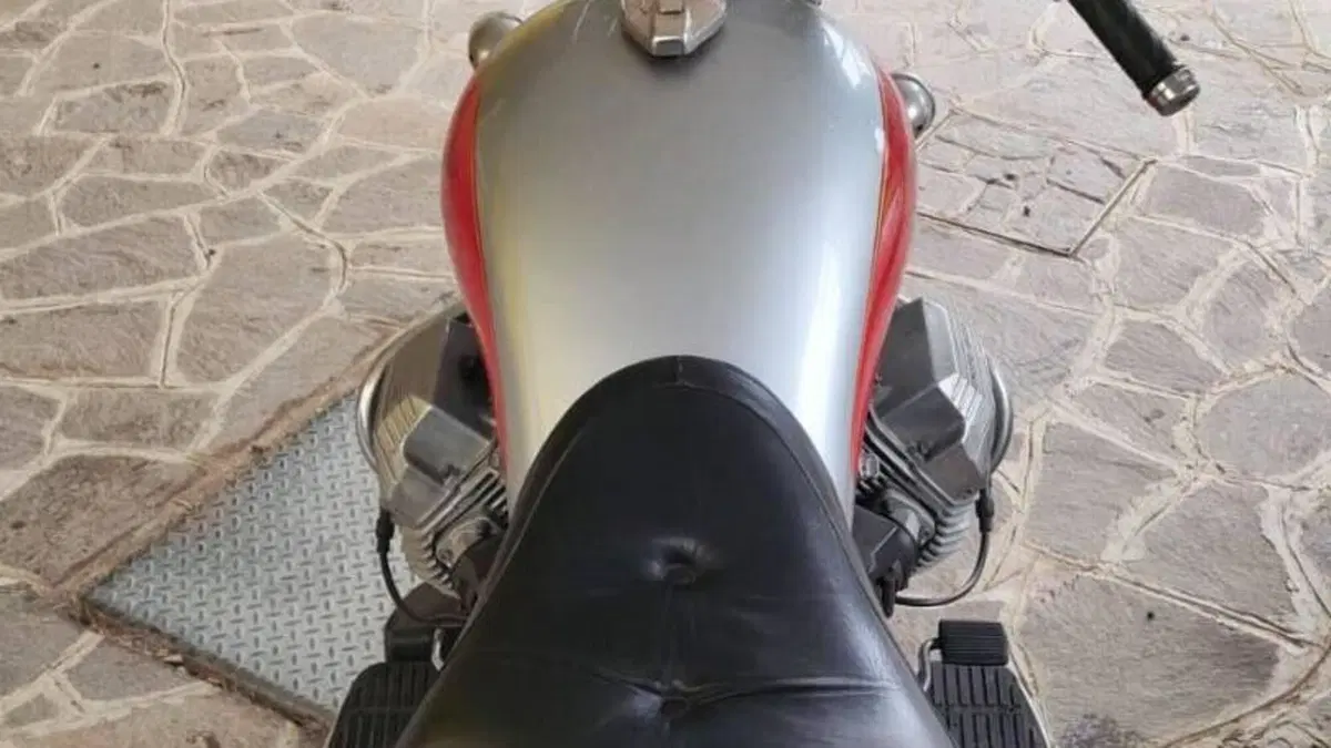 Moto Guzzi   (2)