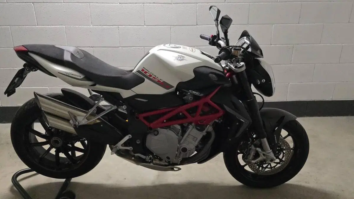 MV Agusta Brutale 1090 ABS (2012 - 19)  (2)