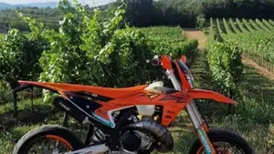 KTM 300 EXC (2025)  (3)