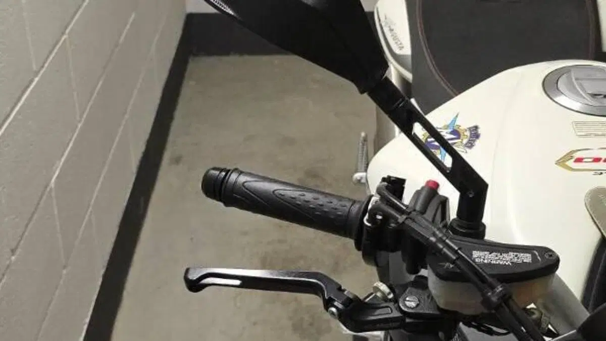 MV Agusta Brutale 1090 ABS (2012 - 19)  (5)