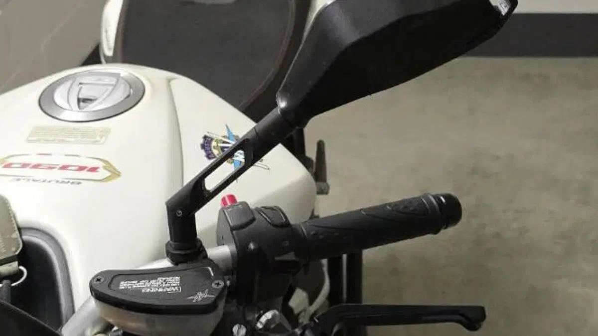 MV Agusta Brutale 1090 ABS (2012 - 19)  (6)