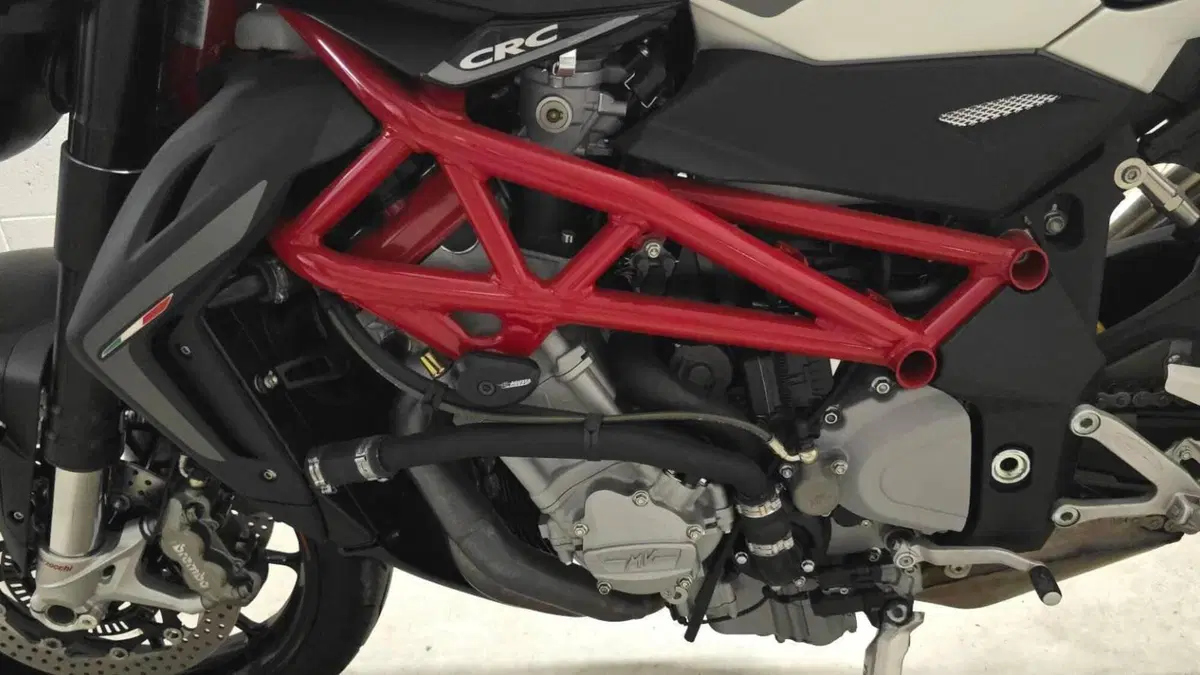 MV Agusta Brutale 1090 ABS (2012 - 19)  (9)
