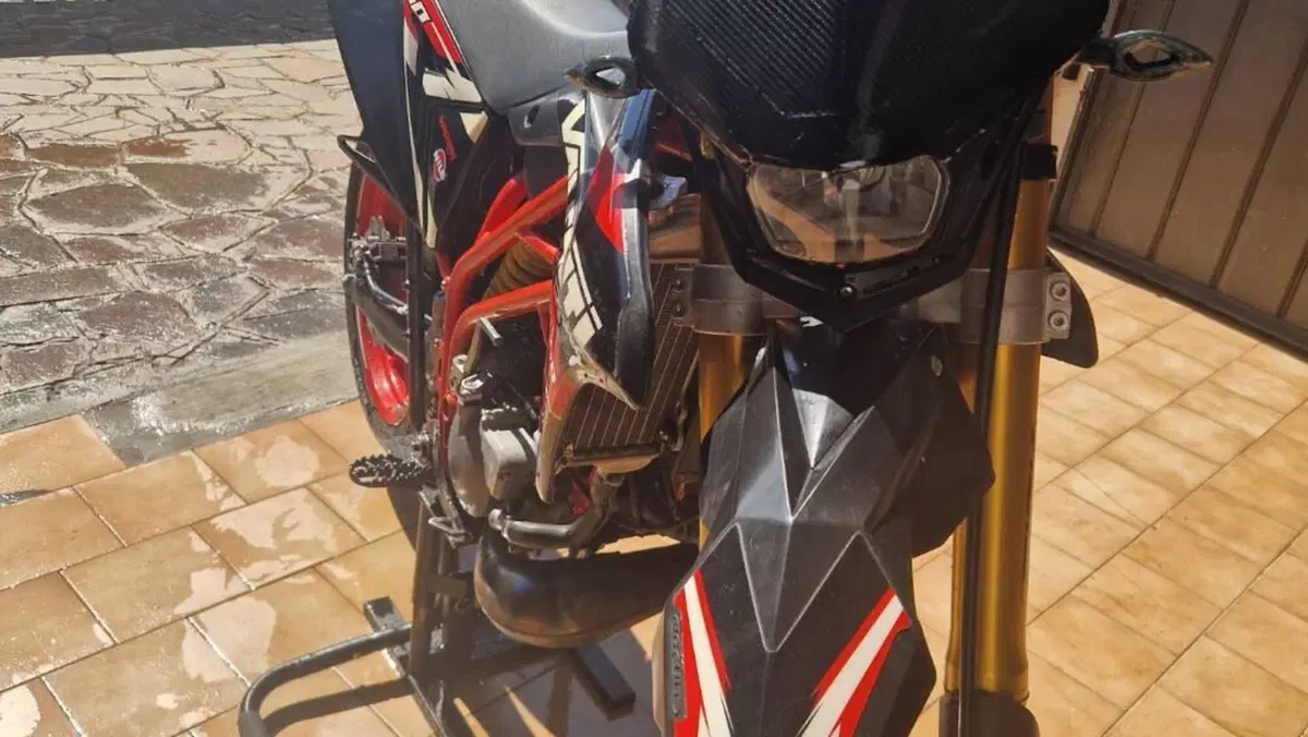 Valenti Racing N01 50 (2015 - 22)  (2)