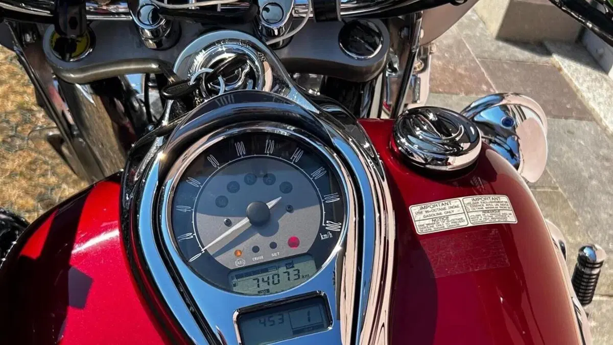 Kawasaki Vulcan VN 1700 Classic Tourer ABS (2011 - 14)  (9)
