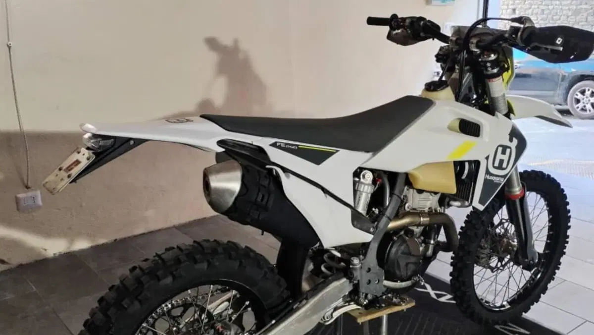 Husqvarna FE 250 (2022)  (4)