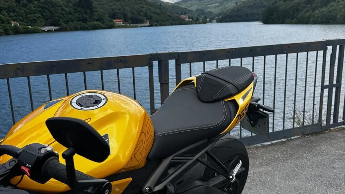 Triumph Street Triple 765 RS (2023 - 26)  (6)