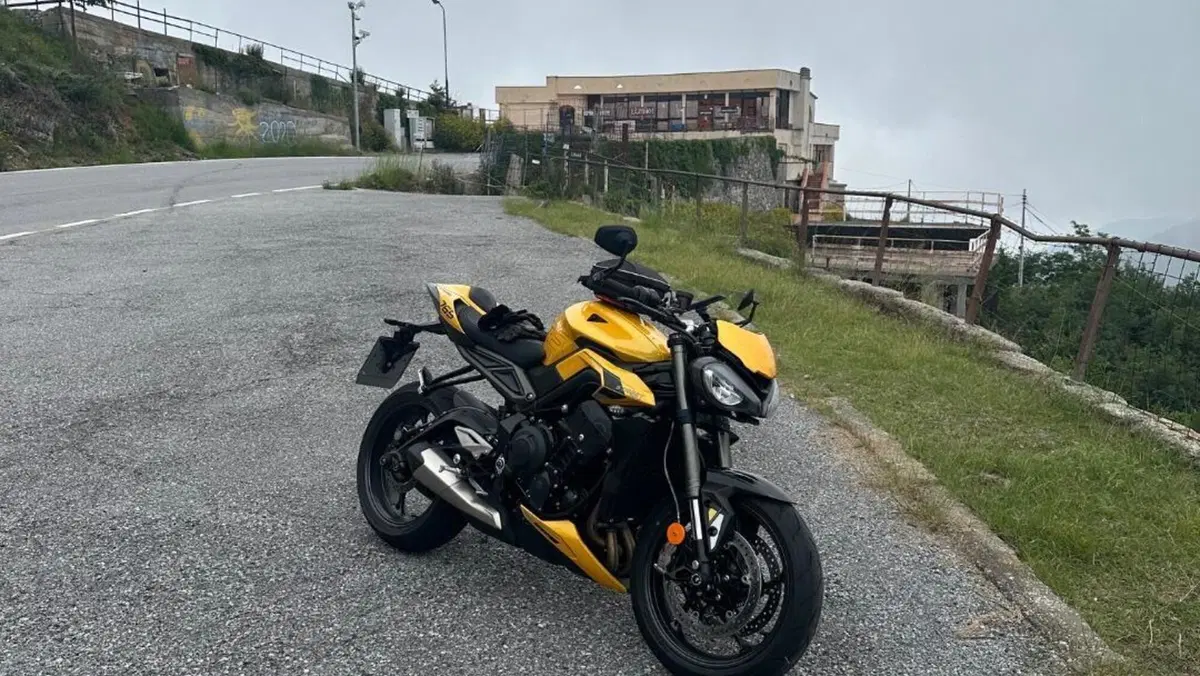 Triumph Street Triple 765 RS (2023 - 26)  (8)