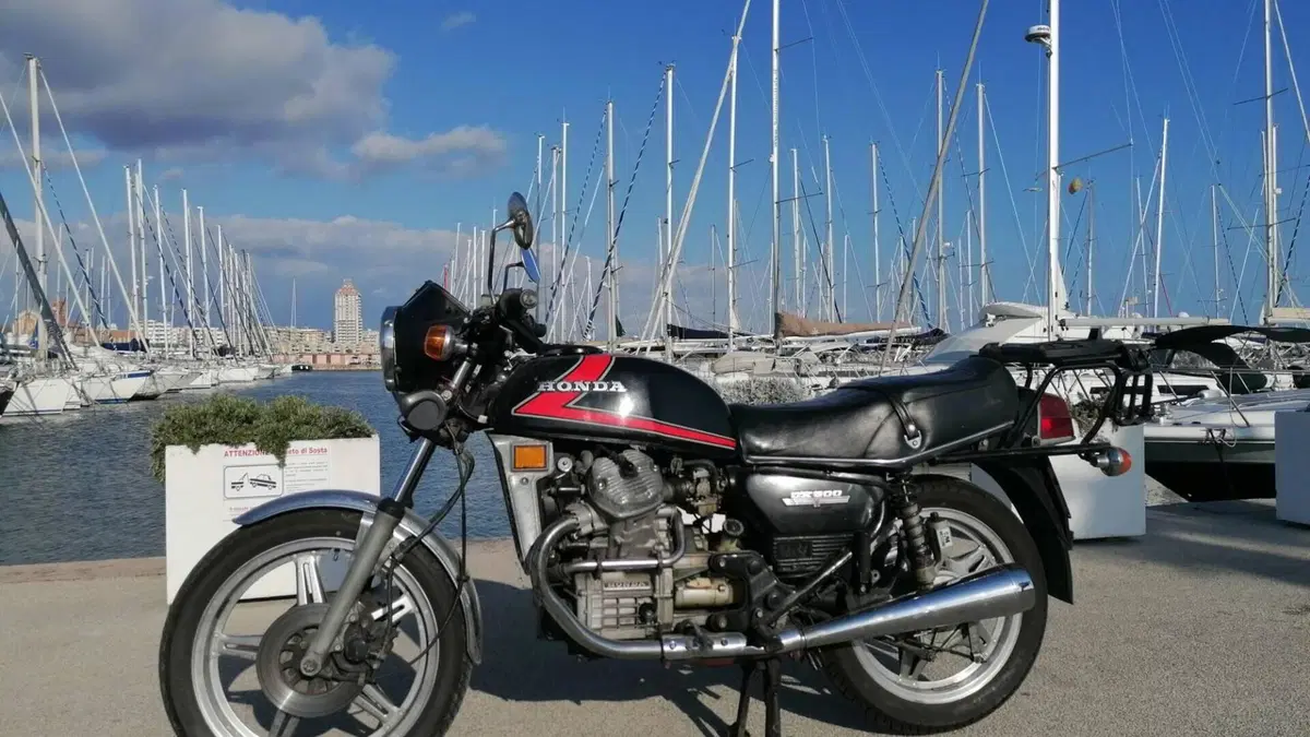 Honda  