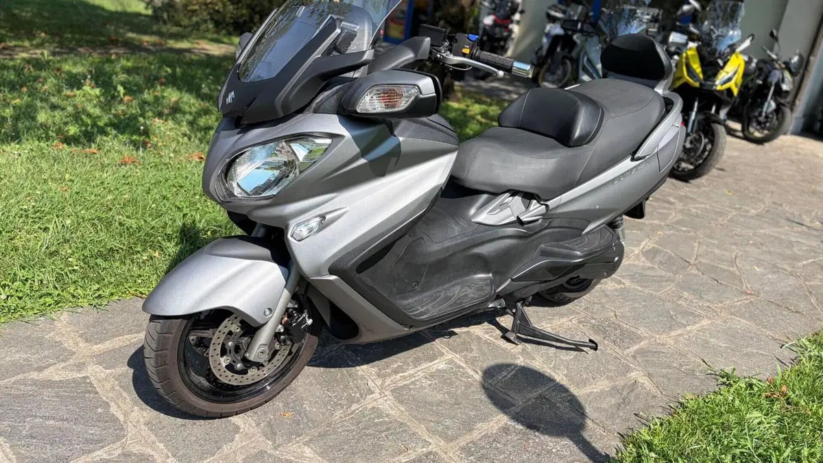 Suzuki Burgman AN 650 Executive ABS (2013 - 17)  (2)