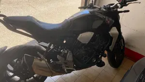 Honda CB 1000 R Black Edition (2021 - 25)  (13)