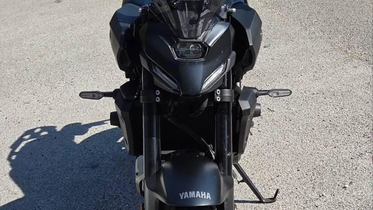 Yamaha MT-07 Y-AMT (2025 - 26)  (9)