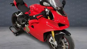 Ducati Panigale V4 S 1100 (2018 - 19)  (2)