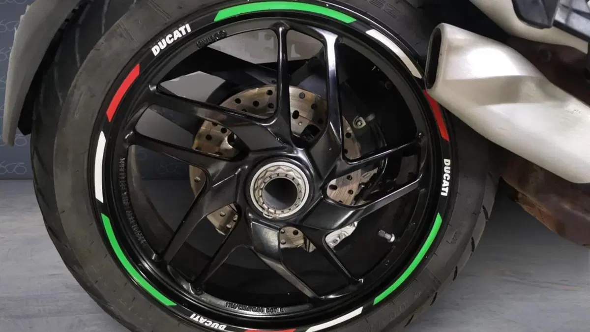 Ducati Multistrada 1200 S Granturismo (2013 - 14)  (2)