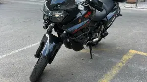 Aprilia Caponord ETV 1000 ABS (2004 - 11)  (2)