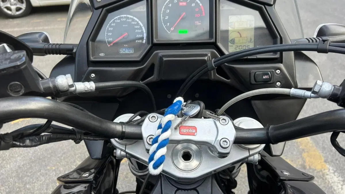 Aprilia Caponord ETV 1000 ABS (2004 - 11)  (3)