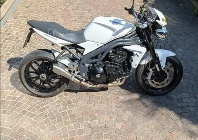 Triumph Speed Triple 1050 (2005 - 11) - Annuncio 10062807