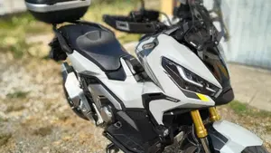 Honda X-ADV 750 DCT (2021 - 24)  (2)