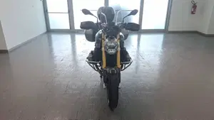 Bmw R 1200 R Black Edition (2017 - 18)  (2)