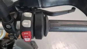 Bmw R 1200 R Black Edition (2017 - 18)  (15)