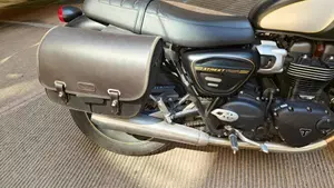 Triumph Street Twin 900 (2021 - 22)  (3)