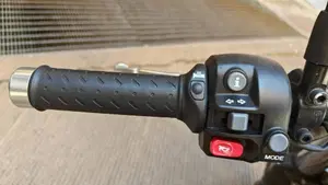 Triumph Street Twin 900 (2021 - 22)  (8)