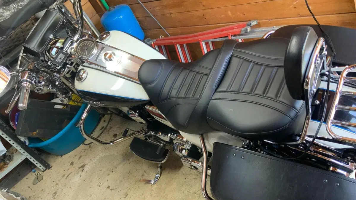 Harley-Davidson 103 Road King Classic (2014 - 16) - FLHRC  (7)