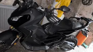 Honda X-ADV 750 (2018 - 20)  (3)