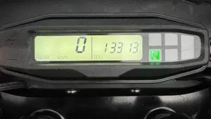 Husqvarna 701 Supermoto (2023 - 25)  (3)