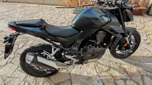 Honda CB 750 Hornet (2025)  (3)