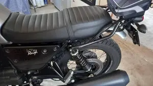 Moto Guzzi V7 III Rough (2018 - 20)  (6)