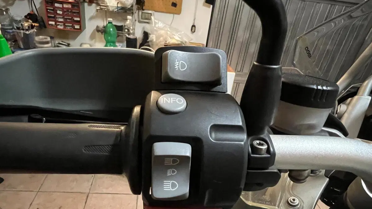 Bmw R 1200 GS Adventure (2008 - 09)  (7)