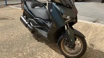 Yamaha X-Max 300 Tech Max (2021 - 24) usata