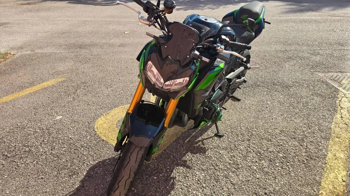 Kawasaki Z 900 SE (2022 - 24)  (2)