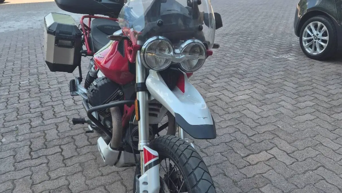 Moto Guzzi V85 TT (2019 - 20)  (2)