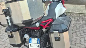 Moto Guzzi V85 TT (2019 - 20)  (3)