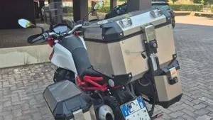 Moto Guzzi V85 TT (2019 - 20)  (4)