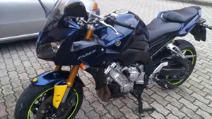 Yamaha FZ1 Fazer (2006 - 16)  (2)
