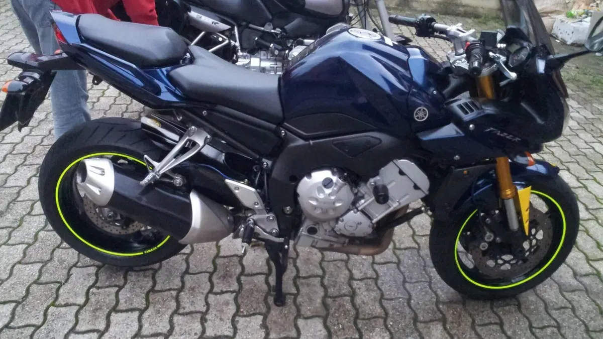 Yamaha FZ1 Fazer (2006 - 16) 