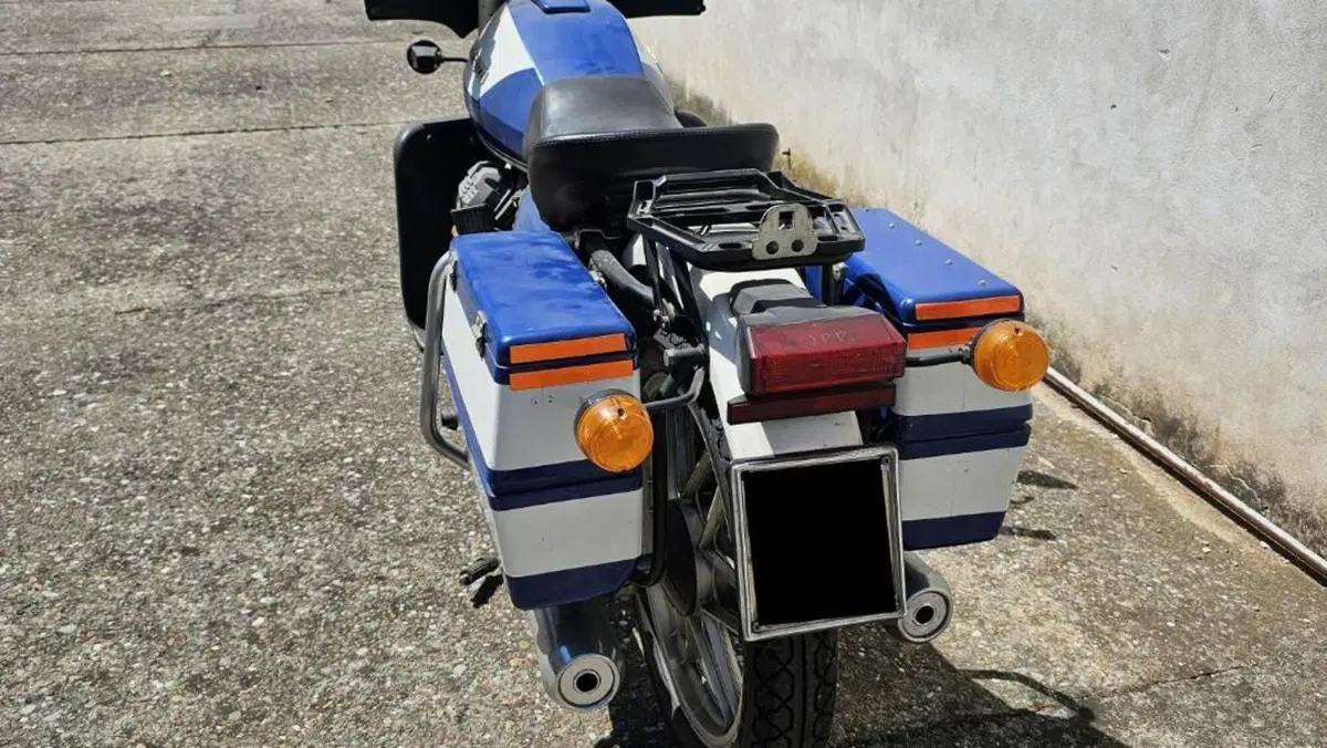 Moto Guzzi   (2)