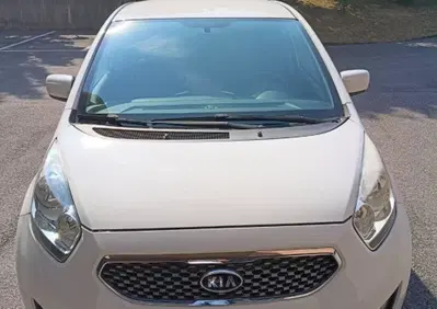 Kia Venga 1.4 CVVT LX Easy (2)