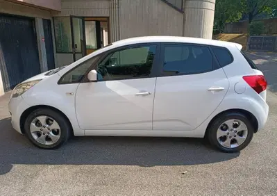Kia Venga 1.4 CVVT LX Easy (7)