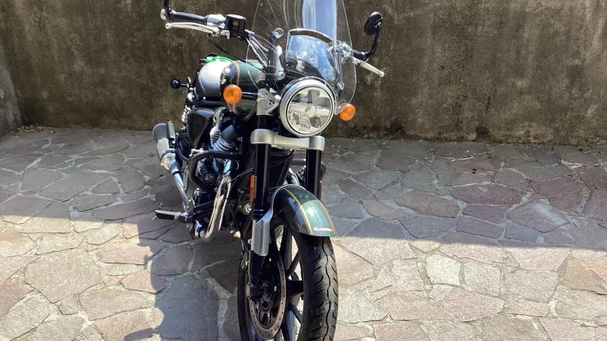 Royal Enfield Super Meteor 650 (2023 - 26) 