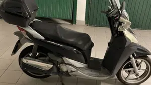 Honda SH 300 i ABS (2011 - 13)  (2)