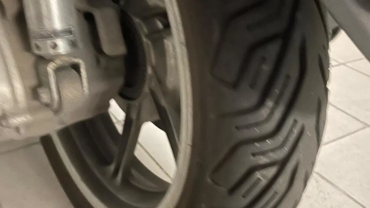 Honda SH 300 i ABS (2011 - 13)  (5)