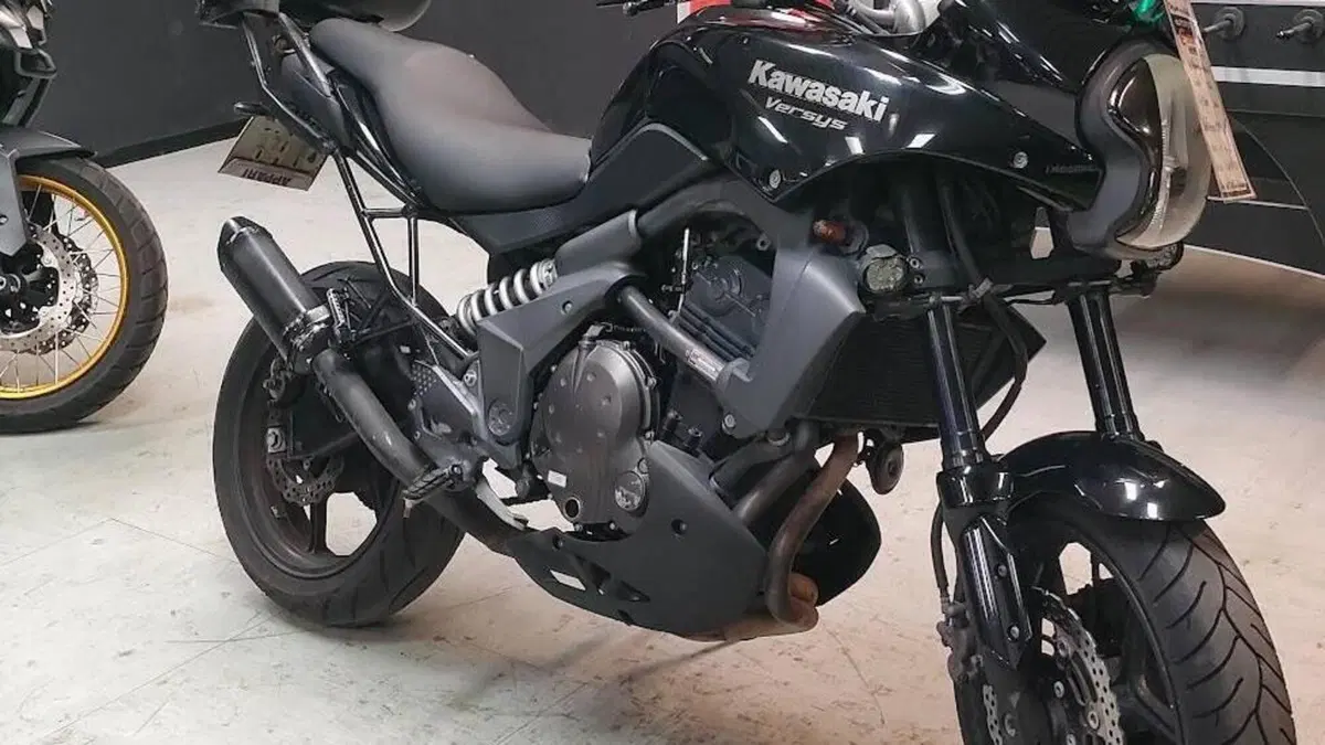 Kawasaki Versys 650 (2006 - 09)  (2)