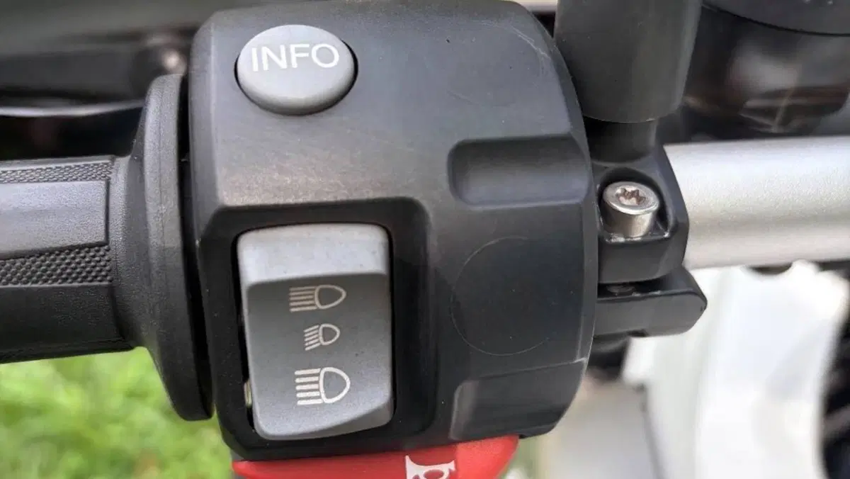 Bmw R 1200 GS (2010 - 12)  (7)