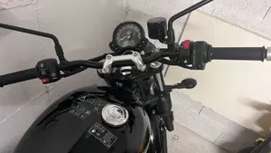 Triumph Street Twin 900 (2019 - 20)  (4)
