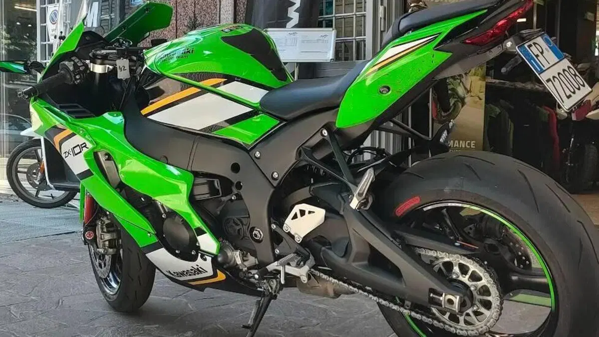 Kawasaki Ninja 1000 ZX-10R (2021 - 25)  (7)